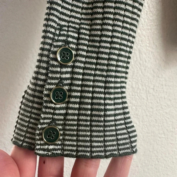 J. McLaughlin Turtleneck Blouse • medium - Picture 4 of 8